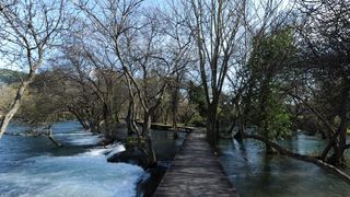 Obilaskom Nacionalnog parka Krka posjetitelji su obilježili 13. ožujka – Međunarodni dan rijeka. Photo: Hrvoje Jelavić/PIXSELL Obilaskom Nacionalnog parka Krka posjetitelji su obilježili 13. ožujka – Međunarodni dan rijeka. Photo: Hrvoje Jelavić/PIXSELL
