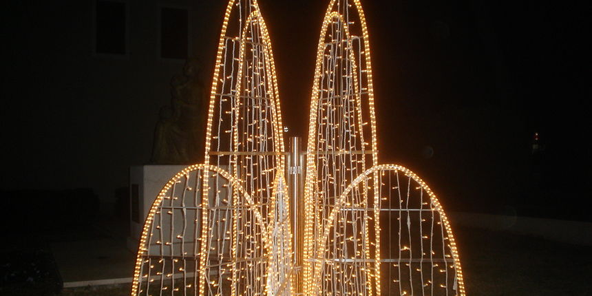 Blagdanska rasvjeta Biograd/Foto: Diana Everle Blagdanska rasvjeta Biograd/Foto: Diana Everle