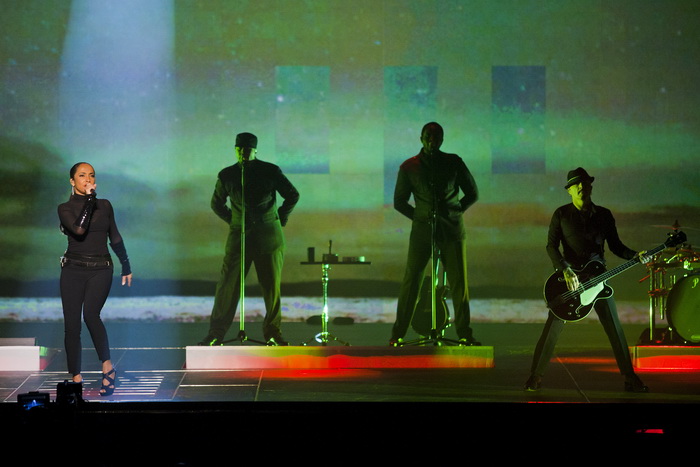 Zagreb, 221111.
Britanska skupina Sade predvodjena karizmatcnom pjevacicom Sade Adu odrzala je veceras koncert u Areni Zagreb u sklopu svoje turneje Sade Live.
Foto: Neja Markicevic / CROPIX