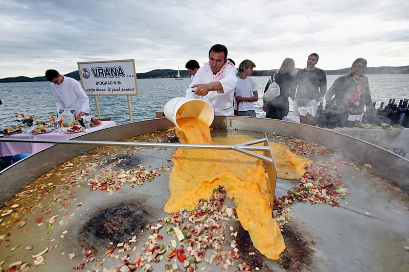 5. Eno-eko-gastro-etno stol (foto: Marin Gospić)