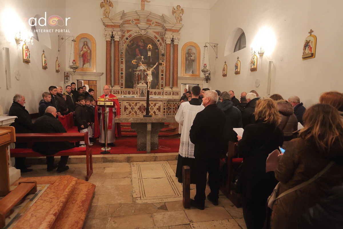 Bibinje: Tradicionalna procesija s Križem na Veliki Petak