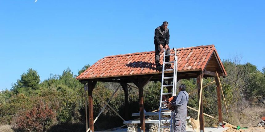 Uređuju se vidikovci i odmorišta u sklopu projekta “Avantura otok” Uređuju se vidikovci i odmorišta u sklopu projekta “Avantura otok”