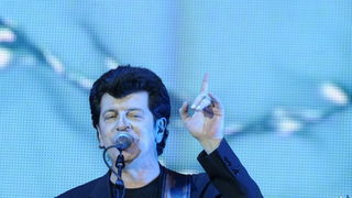 Split, 180311.
Spaladium Arena.
Koncert Bajaga u splitskoj Spaladium Areni ispunio je ocekivanja i dvorana je bila gotovo puna.
Foto: Paun Paunovic / CROPIX Split, 180311.
Spaladium Arena.
Koncert Bajaga u splitskoj Spaladium Areni ispunio je ocekivanja i dvorana je bila gotovo puna.
Foto: Paun Paunovic / CROPIX