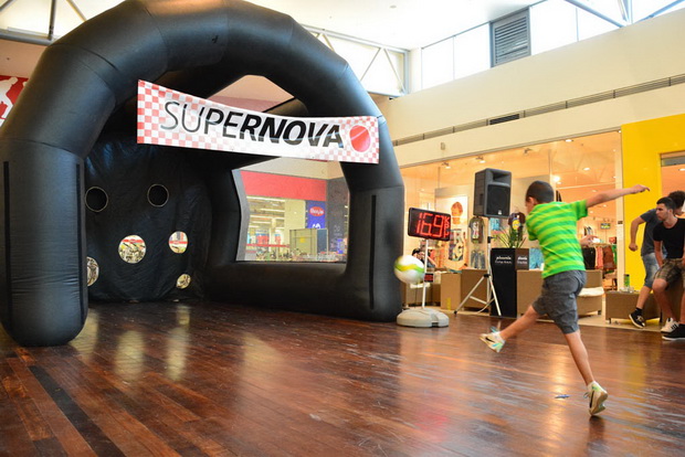 Supernova: Nogometno ludilo i izvlačenje dobitnika automobila Audi A1 Supernova: Nogometno ludilo i izvlačenje dobitnika automobila Audi A1