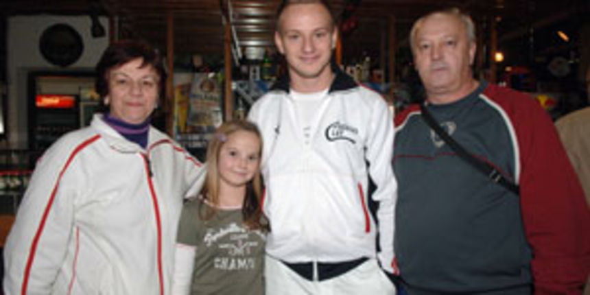 Image 1207181 (auto) Image 1207181 (auto)