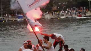 Ploce, 140810
13. Maraton ladja na Neretvi od Metkovica do Ploca.
Na slici cilj maratona u Plocama, pobjednici Gusar iz Komina prolaze kroz cilj
Foto: Ivo Ravlic / CROPIX