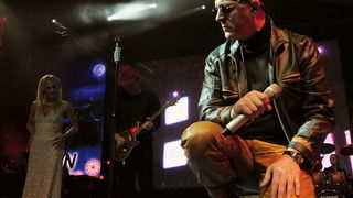 Skoplje, 240110.
Humanitarni koncert odrzan u Skoplju na kome su izvodjaci premijerno pjevali pjesme koje je komponirao Tose Proeski.
Na fotografiji: Oliver Mandic.
Foto: Maja Zlatevska / CROPIX Skoplje, 240110.
Humanitarni koncert odrzan u Skoplju na kome su izvodjaci premijerno pjevali pjesme koje je komponirao Tose Proeski.
Na fotografiji: Oliver Mandic.
Foto: Maja Zlatevska / CROPIX