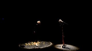 “Ana i Ona” naziv je predstave čijom je premijerom sinoć u zadarskom Kazalištu lutaka započela umjetnička revija pod nazivom “Nosi se Teatro Verrdi”.