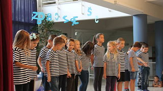 Gradonačelnik Dukić posjetio OŠ Bartul Kašić prvog dana škole Gradonačelnik Dukić posjetio OŠ Bartul Kašić prvog dana škole