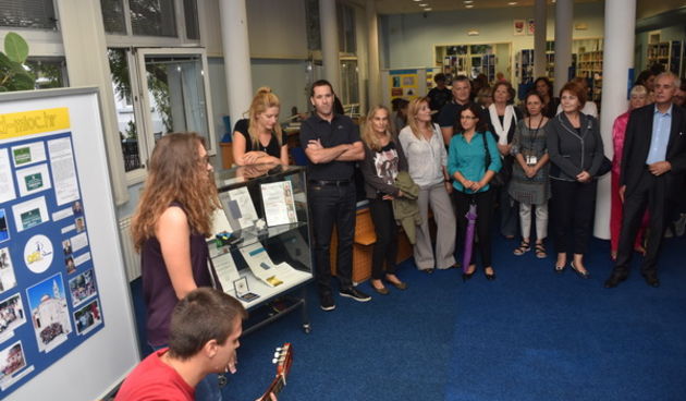 Otvorenje izložbe “30 godina gimnazije Franje Petrića”