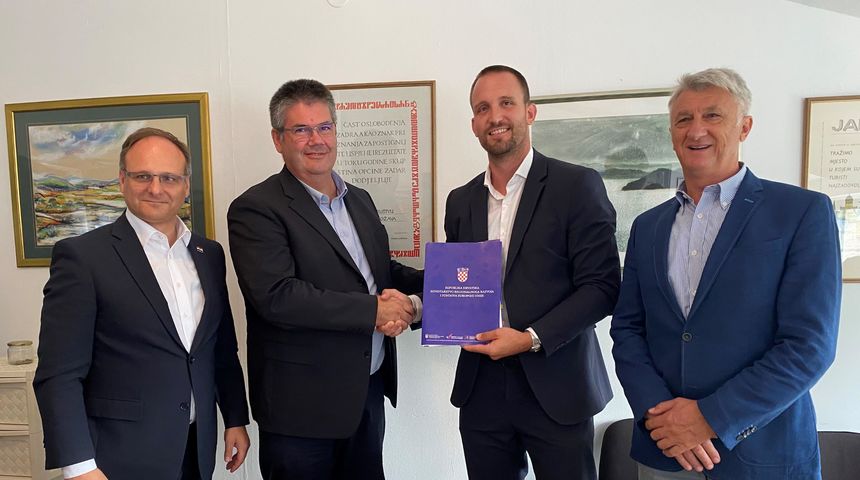 U Božavi će se graditi prvi pročistač otpadnih voda na Dugom otoku U Božavi će se graditi prvi pročistač otpadnih voda na Dugom otoku