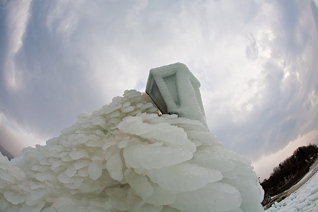 Senj u zagrljaju ledenog pokrivača, foto: Leo Banić