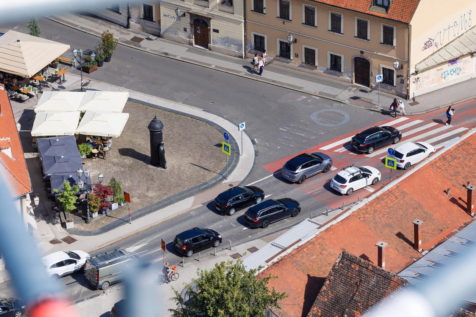 Pogled sa Zagrebačke katedrale na centar grada – Zagreb