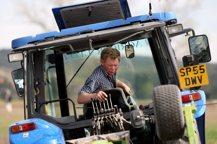 Jankolovica, Biograd, 150912. 
U Jankolovici kraj Biograda odrzan je drugi dan 59. Svjetskog prvenstva u oranju. Ovo natjecanje u oranju odrzava se od 1953. godine, a Hrvatska se ukljucila 2005. godine.
Na fotografiji: skotski natjecatelj Andrew Mitchell.
