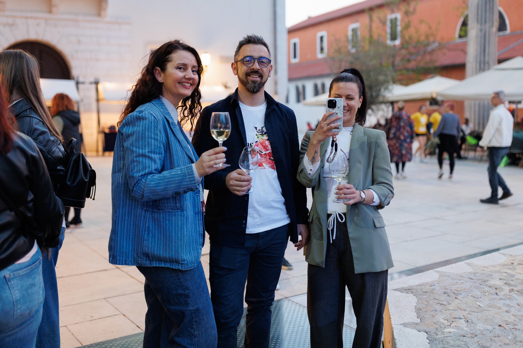 Tuna, Sushi & Wine festival Zadar: Koncert Lucije Marcelić & Pink Noise Tuna, Sushi & Wine festival Zadar: Koncert Lucije Marcelić & Pink Noise