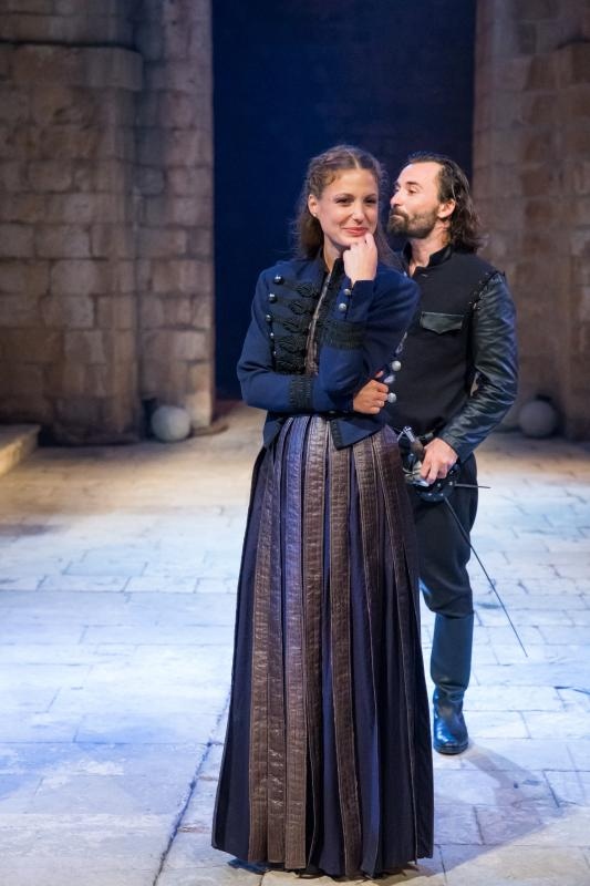 Povodom obiljezavanja 400. godina smrti Williama Shakespearea premijerno je izveden Othello, tragedija Williama Shakespearea u režiji Ivice Boban i s Draganom Despotom kao Othellom