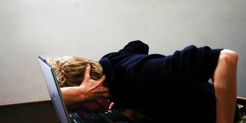 Ovisnost o internetu Ovisnost o internetu