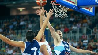 Arena Zagreb, Zagreb – Pripremni turnir za EuroBasket 2015., Hrvatska – BiH. Photo: Igor Kralj i Marko Lukunic/PIXSELL Arena Zagreb, Zagreb – Pripremni turnir za EuroBasket 2015., Hrvatska – BiH. Photo: Igor Kralj i Marko Lukunic/PIXSELL