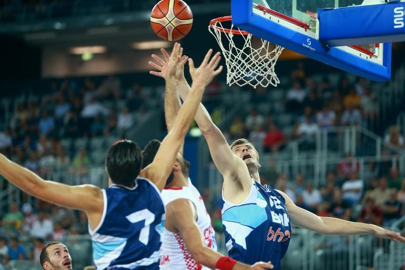 Arena Zagreb, Zagreb – Pripremni turnir za EuroBasket 2015., Hrvatska – BiH. Photo: Igor Kralj i Marko Lukunic/PIXSELL Arena Zagreb, Zagreb – Pripremni turnir za EuroBasket 2015., Hrvatska – BiH. Photo: Igor Kralj i Marko Lukunic/PIXSELL