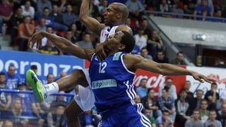 Zagreb – 7. kolo A-1 lige za prvaka, KK Cibona – KK Zadar 82-66. Photo: Goran Stanzl/PIXSELL Zagreb – 7. kolo A-1 lige za prvaka, KK Cibona – KK Zadar 82-66. Photo: Goran Stanzl/PIXSELL