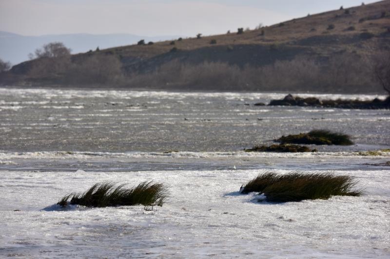 Jaka bura na zadarskom području otežava cestovni i pomorski promet, foto: Dino STanin/PIXSELL Jaka bura na zadarskom području otežava cestovni i pomorski promet, foto: Dino STanin/PIXSELL