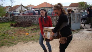 Humanitani uskrsni konvoj Zadar – Oklaj