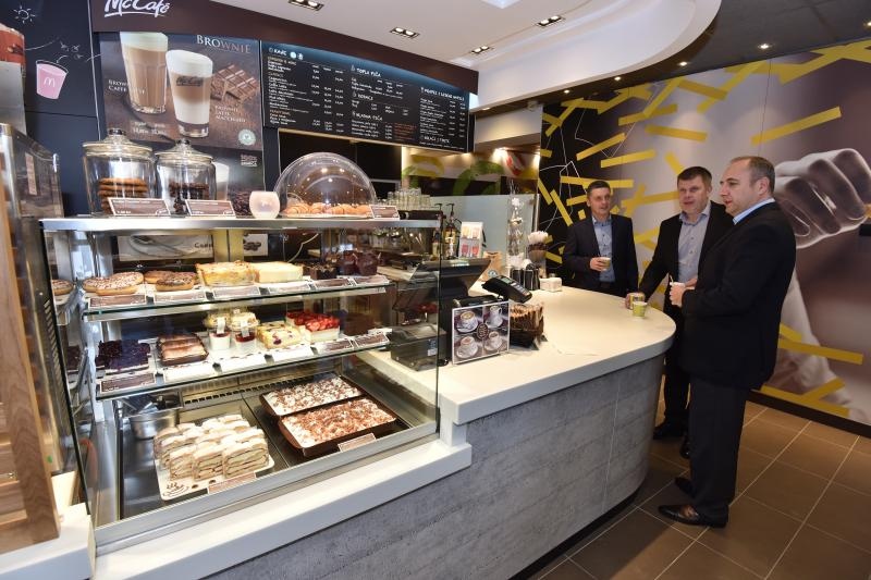 U zgradi nekadasnjeg zeljznickog kolodvora jutros je otvoren prvi Mc Donalds u Zadru Photo: Dino Stanin/PIXSELL