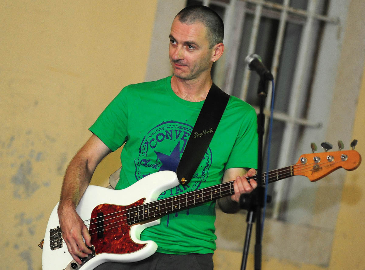 Zadar, 2.8.2013. snimio: Nenad Marčev 

Mario Huljev i
Dino Dvornik tribute band

Jurica Leikauff, klavijature, 
Marko Duvnjak, bubnjar, 
Alen Svetopetrić, bas gitara, 
Zoran Jex Jaeger, gitara,
Ivan Premelč, saksofon.


Dvorište Providurove palače