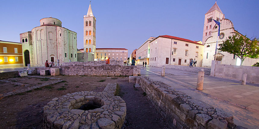 Đir po gradu, 13. listopada 2011., Forum, Sveti Donat, foto: L. Banić