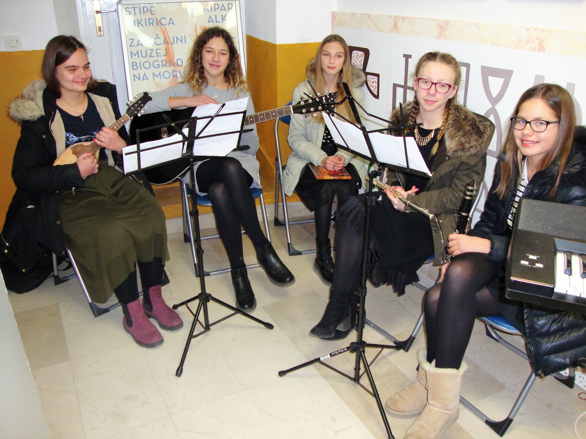 Svečano otvorenje izložbe “Alka” Stipe Sikirice u Zavičajnom muzeju Biograd na Moru