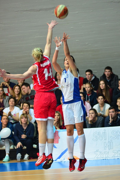 SC Višnjik, dvorana 3. Finale doigravanja za prvaka Hrvatske: ŽKK Zadar – ŽKK Medveščak 54-76 SC Višnjik, dvorana 3. Finale doigravanja za prvaka Hrvatske: ŽKK Zadar – ŽKK Medveščak 54-76