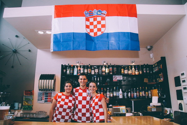 Euro 2016: Utakmica između Hrvatske i Češke gledala se u brojnim zadarskim lokalima i kafićima.