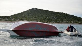 Ministra Hajdaša Dončića i posadu spašavali iz prevrnutog broda na regati Latinsko idro, Photo: Duško Jaramaz/PIXSELL