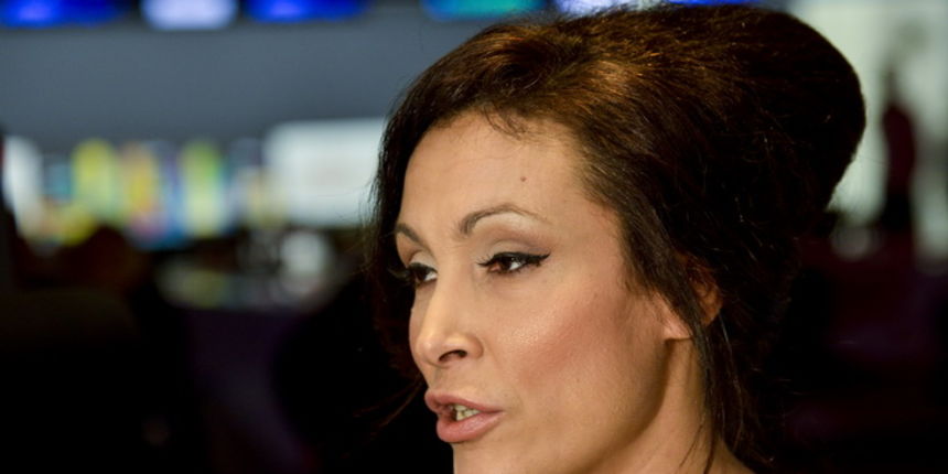 Zagreb, 110313.
Skybowling Arena centar.
Promocija novog spota Ivane Banfic, Zlatno pravilo.
Na fotografiji: Ivana Banfic.
Foto: Admir Buljubasic / CROPIX Zagreb, 110313.
Skybowling Arena centar.
Promocija novog spota Ivane Banfic, Zlatno pravilo.
Na fotografiji: Ivana Banfic.
Foto: Admir Buljubasic / CROPIX