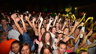 Virska noć 2015. uz koncert Lane Jurčević i Luke Nižetića te valičanstveni vatromet, Foto: Iva Perinčić Virska noć 2015. uz koncert Lane Jurčević i Luke Nižetića te valičanstveni vatromet, Foto: Iva Perinčić