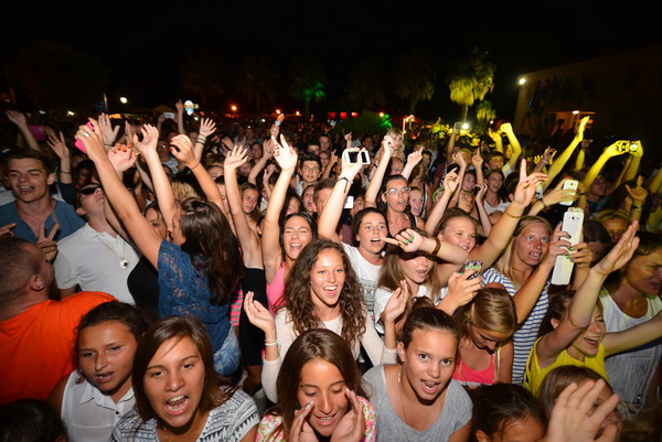 Virska noć 2015. uz koncert Lane Jurčević i Luke Nižetića te valičanstveni vatromet, Foto: Iva Perinčić Virska noć 2015. uz koncert Lane Jurčević i Luke Nižetića te valičanstveni vatromet, Foto: Iva Perinčić