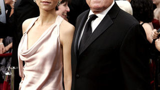 82. Red Carpet Oscara (oscar.go.com)