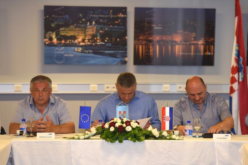 U SC Višnjik u dvorani Krešimir Ćosić održana 43. sjednica Predsjedništva Hrvatske demokratske zajednice.  Photo: Dino Stanin/PIXSELL