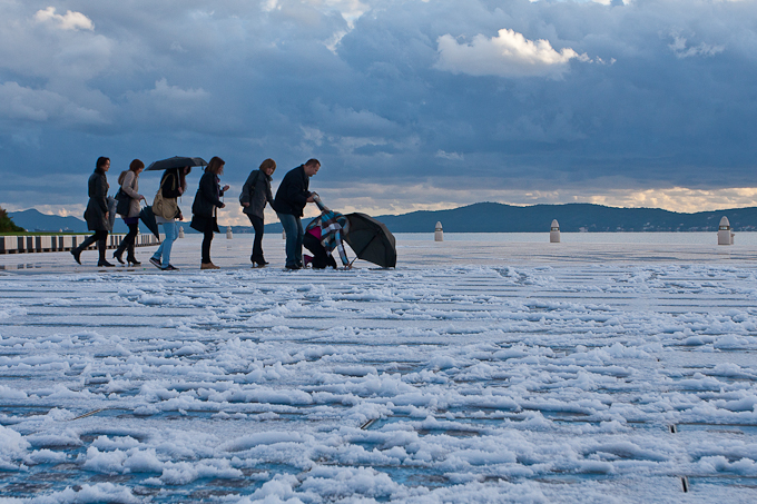 Pozdrav suncu prekriven ledenim pokrivacem 26. studenog 2010, Foto: Leo Banic