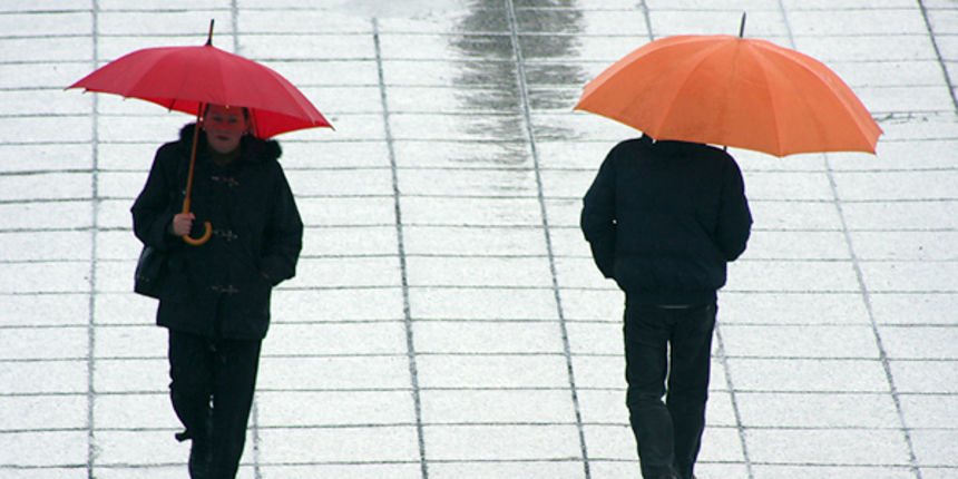 Đir po gradu 6. veljače 2010., kiša, kišobran (Foto:Saša Čuka)