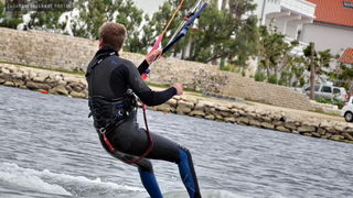 Kiteri guštali u refulima ninske bure Kiteri guštali u refulima ninske bure