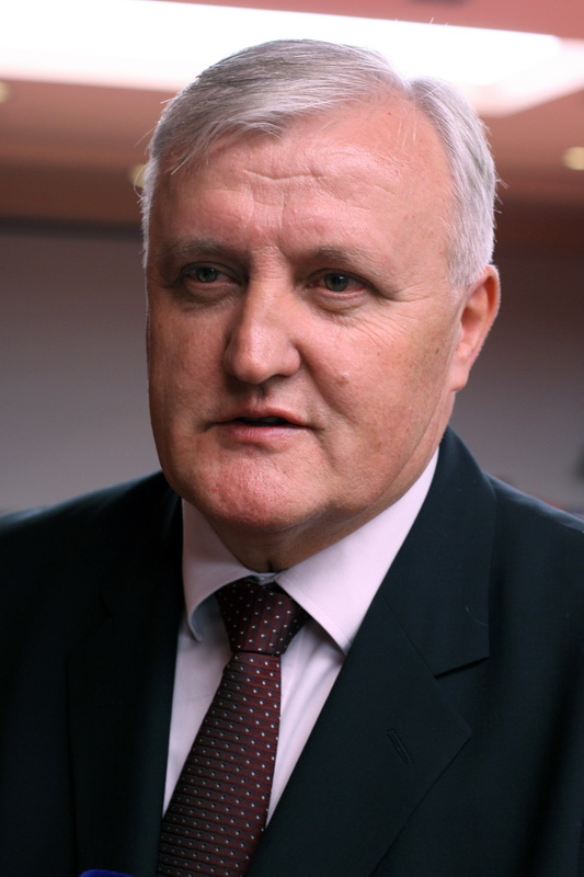 Zadar, 141010.
Danas se u Zadru sastao Izvrsni odbor Hrvatske zajednice zupanija na kojoj je predstavljen Okvirni prijedlog teritorijalnog ustroja Hrvatske.
Na fotografiji : Bozo Galic predsjednik Hrvatske zajednice zupanija i zupan Vikovarsko Srijemske Zadar, 141010.
Danas se u Zadru sastao Izvrsni odbor Hrvatske zajednice zupanija na kojoj je predstavljen Okvirni prijedlog teritorijalnog ustroja Hrvatske.
Na fotografiji : Bozo Galic predsjednik Hrvatske zajednice zupanija i zupan Vikovarsko Srijemske