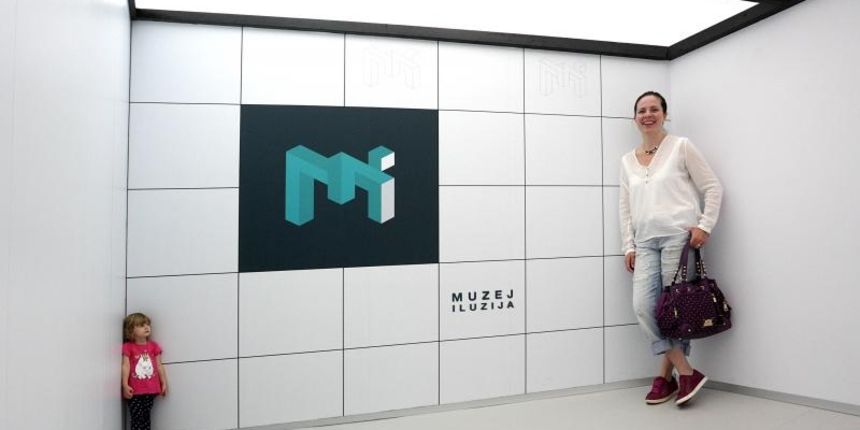 Interaktivni Muzej iluzija privukao velik broj posjetitelja koji su se zabavili. Photo: Zarko Basic/PIXSELL Interaktivni Muzej iluzija privukao velik broj posjetitelja koji su se zabavili. Photo: Zarko Basic/PIXSELL