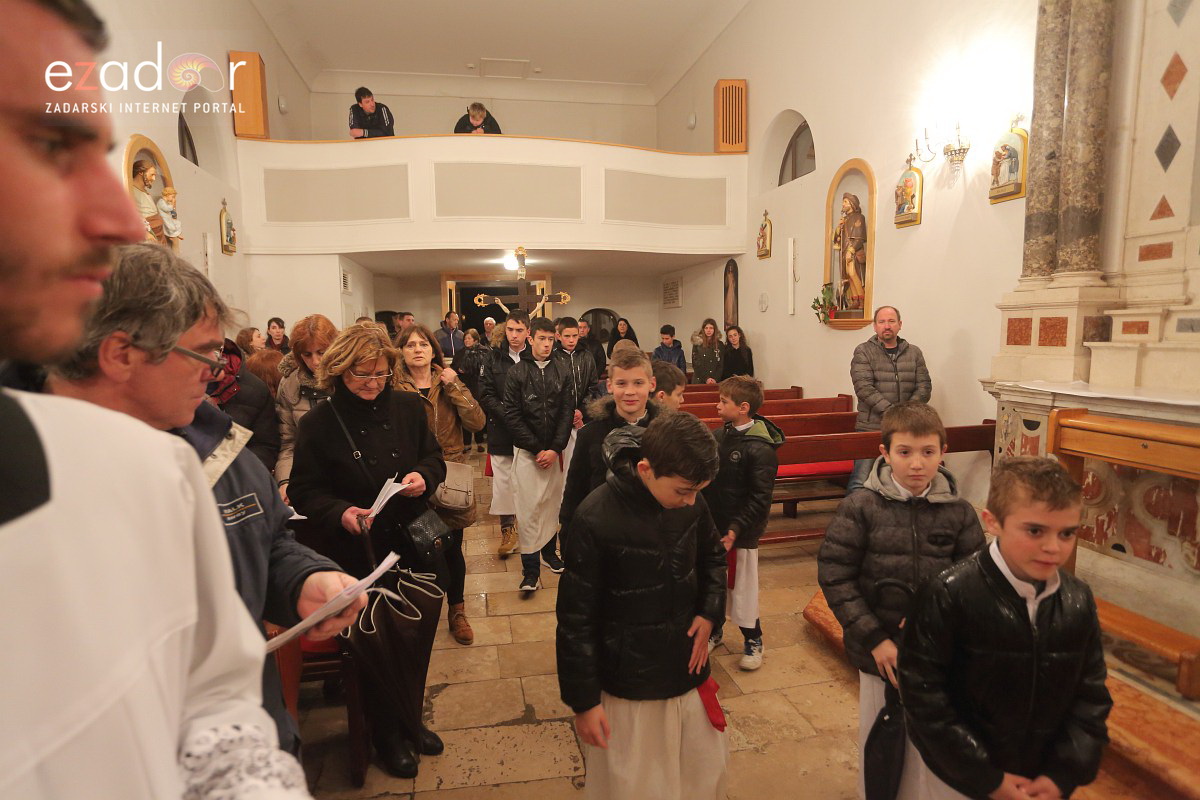 Bibinje: Tradicionalna procesija s Križem na Veliki Petak