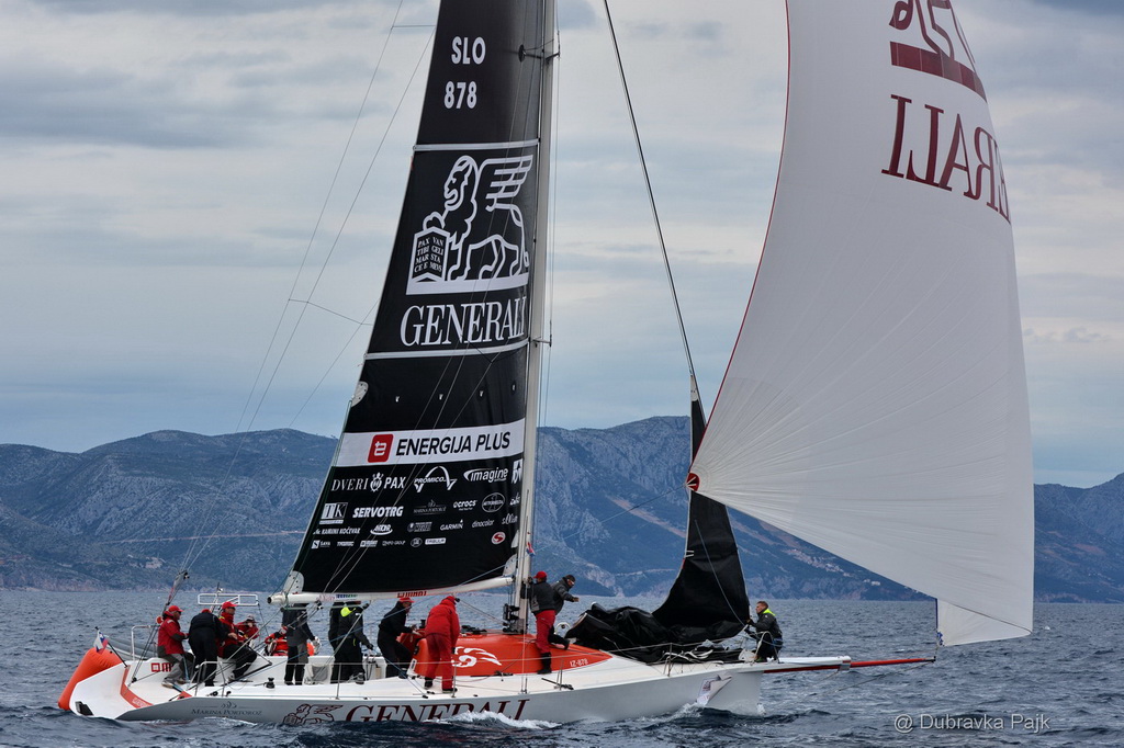 U hvarskom akvatoriju održana XXI. Uskršnja regata U hvarskom akvatoriju održana XXI. Uskršnja regata