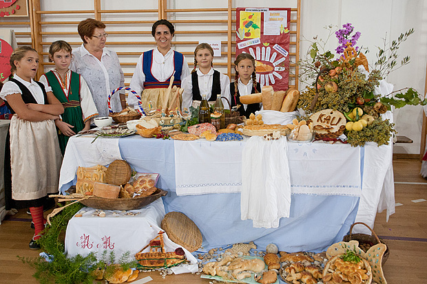 “Dani kruha 2011” u bibinjskoj OŠ “Stjepan Radić”, Foto: Leo Banić