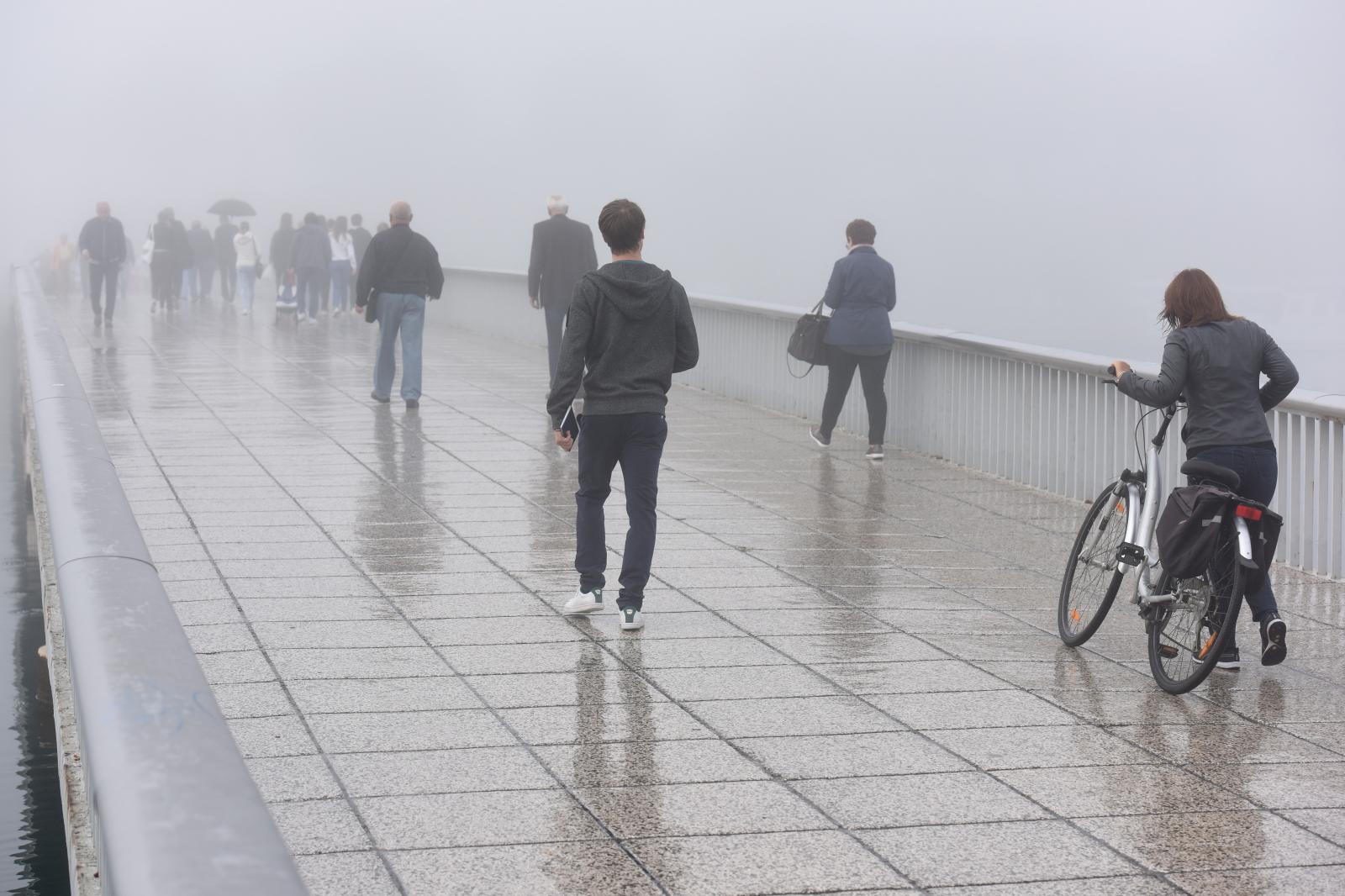 Zadrane jutros dočekala gusta magla