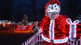 Uz 2,5 milijuna lampica zasjala ovogodišnja božićna bajka u Salajlandu Uz 2,5 milijuna lampica zasjala ovogodišnja božićna bajka u Salajlandu