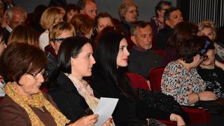 Predstava “Njuške” u HNK Zadar, foto: Iva Perinčić Predstava “Njuške” u HNK Zadar, foto: Iva Perinčić