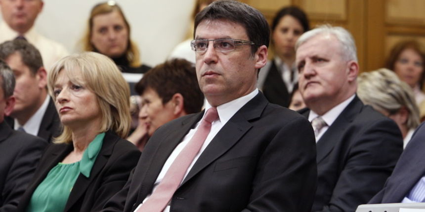 Zagreb, 020412.
U Ministarstvu znanosti, obrazovanja i sporta odrzalo se savjetovanje o financiranju po modelu javno-privatnog partnerstva u izgradnji, dogradnji i rekonstrukciji skola i skolskih objekata. O ucincima modela javno-privatnog partnerstva na